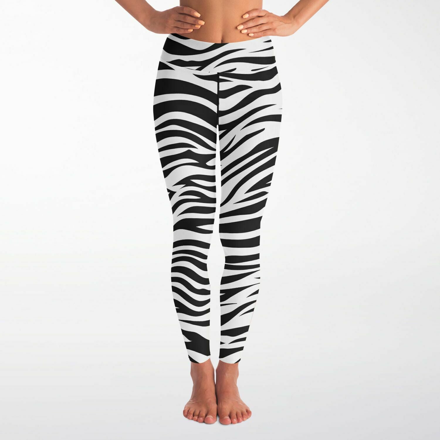 Women's Black White Bengal Eye Of Tiger Stripes Mid-rise Athletic Booty Shorts